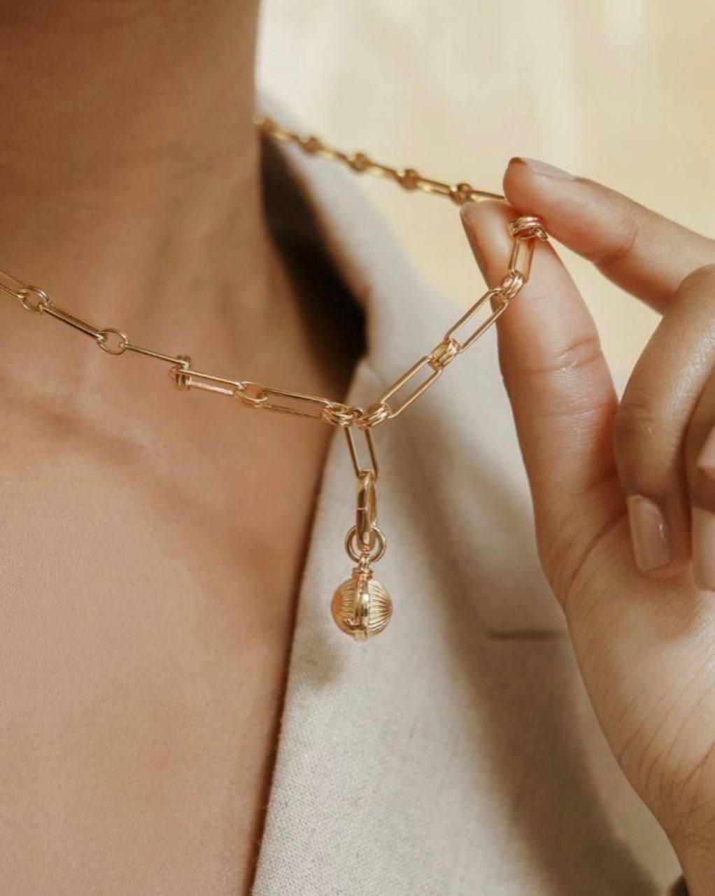 Necklaces pour femmes